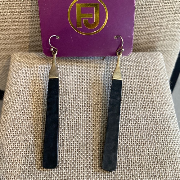 Jewelry - Earrings